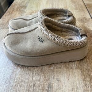 UGG Tasman Mustard Seed Sz 6